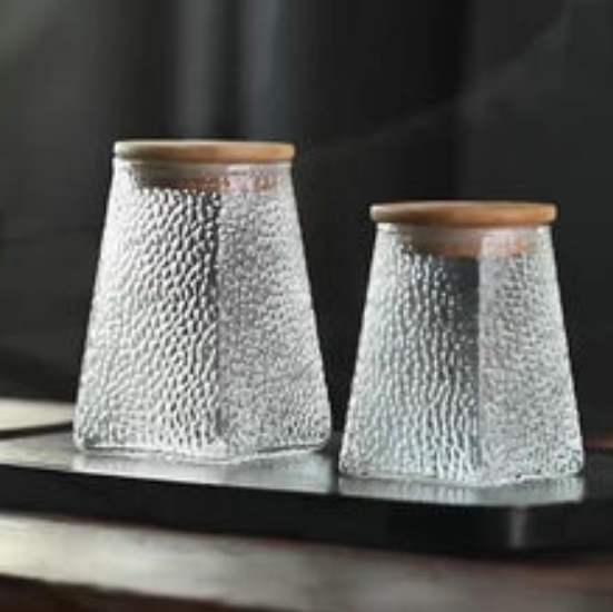 Времето станува поладно, ве молиме стоплете и спречете настинки